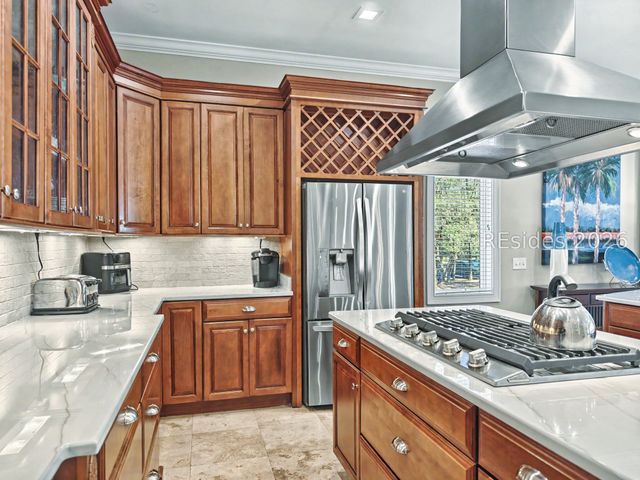 7 Abalone Ln, Hilton Head Island, SC 29928