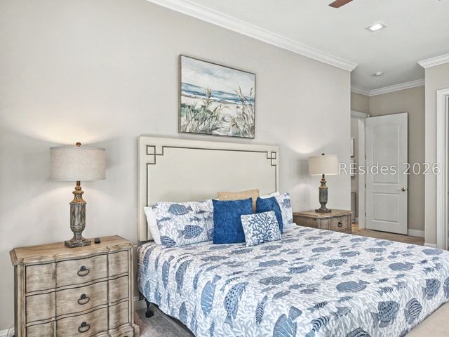 7 Abalone Ln, Hilton Head Island, SC 29928