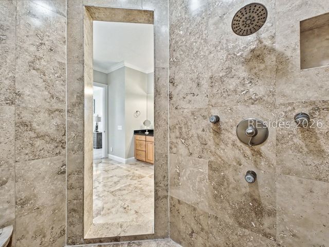 7 Abalone Ln, Hilton Head Island, SC 29928