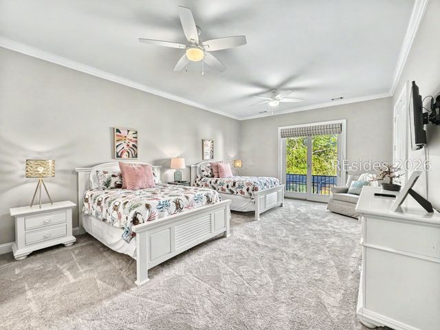 7 Abalone Ln, Hilton Head Island, SC 29928