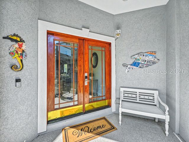 7 Abalone Ln, Hilton Head Island, SC 29928
