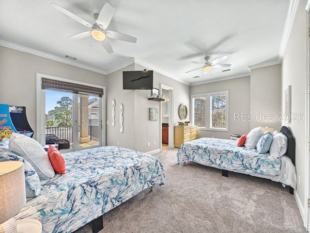 7 Abalone Ln, Hilton Head Island, SC 29928