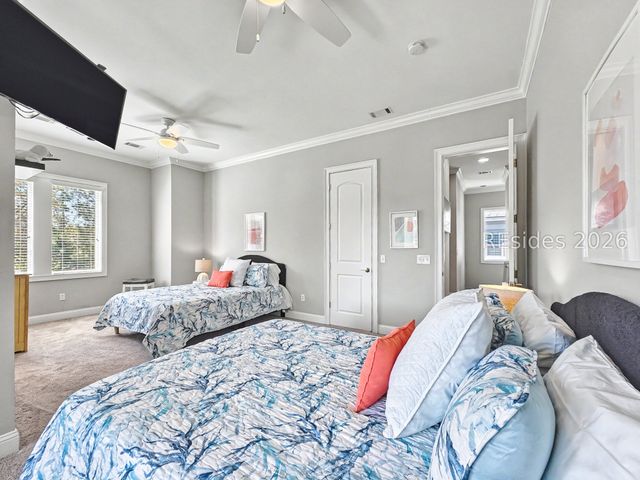 7 Abalone Ln, Hilton Head Island, SC 29928
