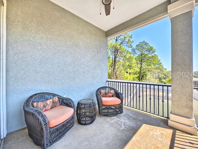 7 Abalone Ln, Hilton Head Island, SC 29928