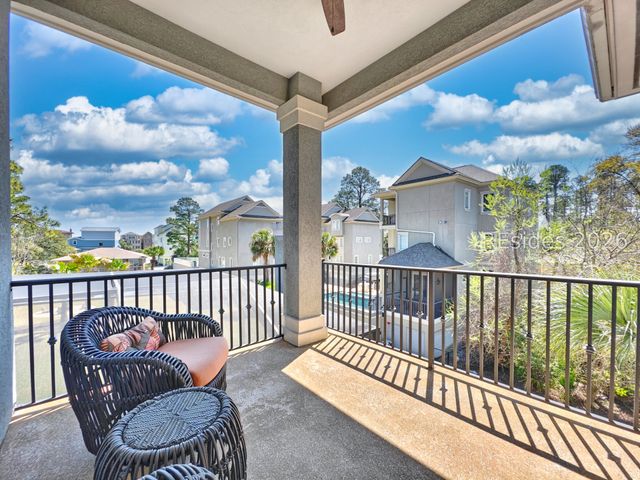 7 Abalone Ln, Hilton Head Island, SC 29928