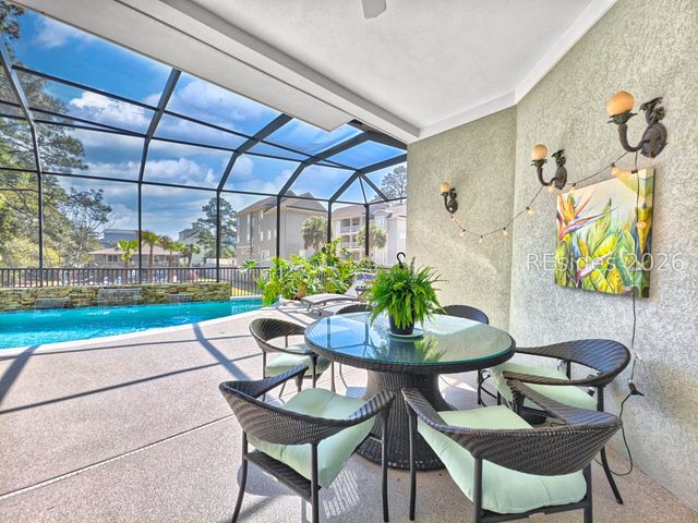 7 Abalone Ln, Hilton Head Island, SC 29928