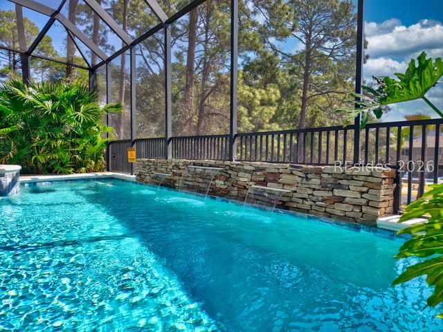 7 Abalone Ln, Hilton Head Island, SC 29928