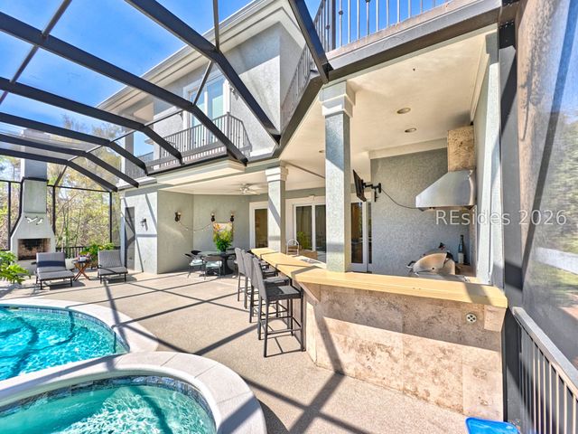 7 Abalone Ln, Hilton Head Island, SC 29928