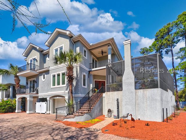 7 Abalone Ln, Hilton Head Island, SC 29928