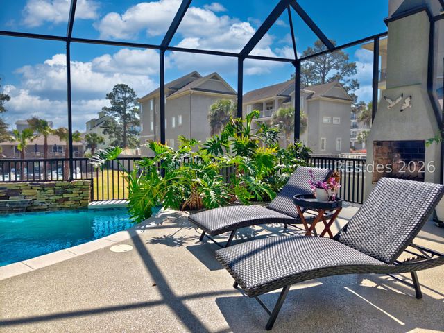 7 Abalone Ln, Hilton Head Island, SC 29928
