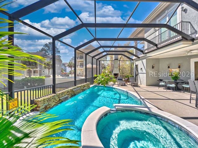 7 Abalone Ln, Hilton Head Island, SC 29928