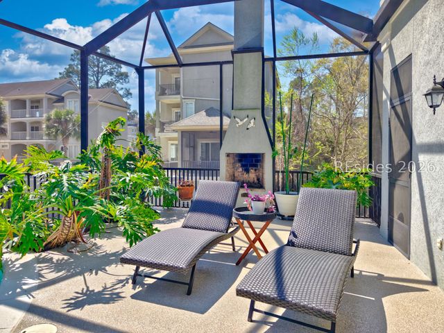 7 Abalone Ln, Hilton Head Island, SC 29928
