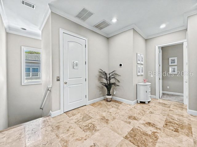7 Abalone Ln, Hilton Head Island, SC 29928