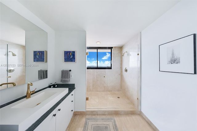 1000 Venetian Way 1902, Miami, FL 33139