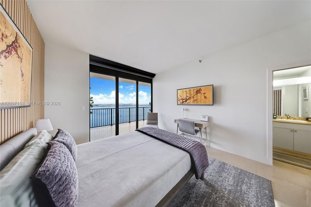 1000 Venetian Way 1902, Miami, FL 33139