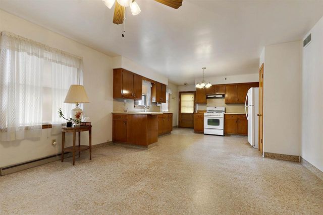 634 Central Avenue, Beloit, WI 53511