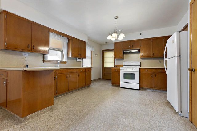 634 Central Avenue, Beloit, WI 53511