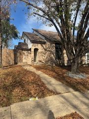 815 Binbrook Drive, Mesquite, TX 75149