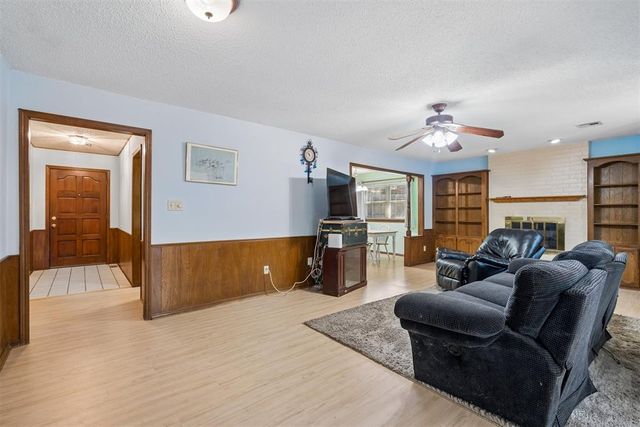 510 Leaning Elm Drive, Norman, OK 73071