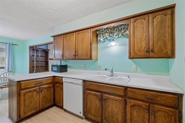 510 Leaning Elm Drive, Norman, OK 73071