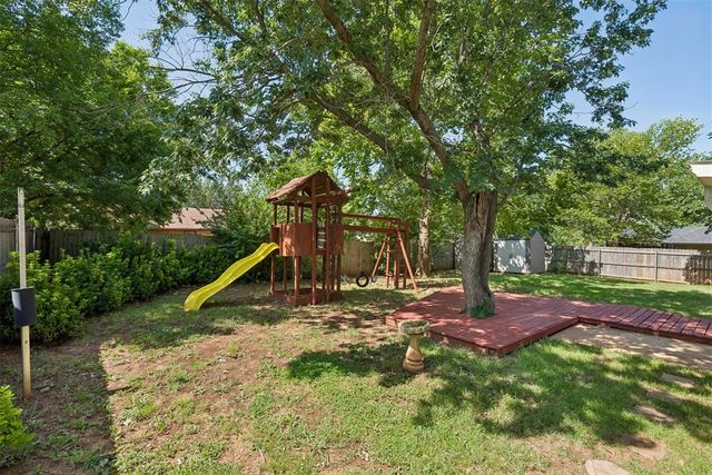510 Leaning Elm Drive, Norman, OK 73071