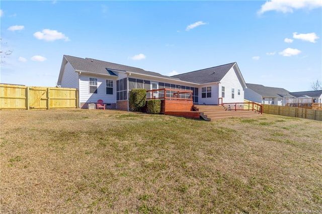 108 Breckenridge Drive, Raeford, NC 28376