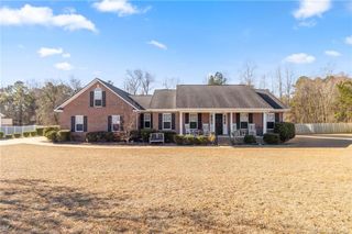 108 Breckenridge Drive, Raeford, NC 28376