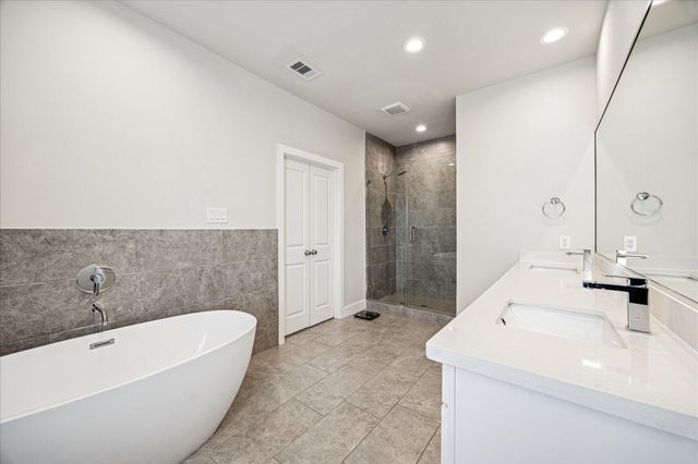 4919 Avenue J, Houston, TX 77011