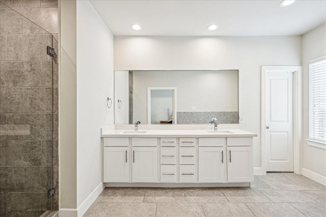 4919 Avenue J, Houston, TX 77011