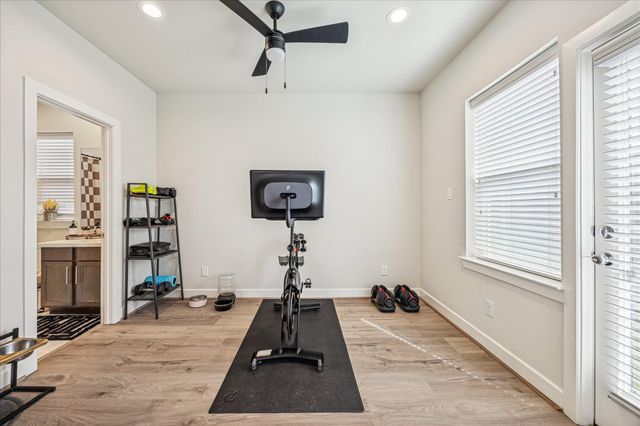 4919 Avenue J, Houston, TX 77011