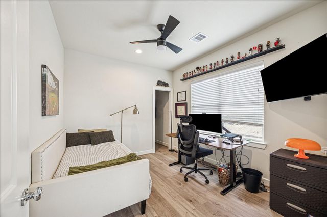 4919 Avenue J, Houston, TX 77011