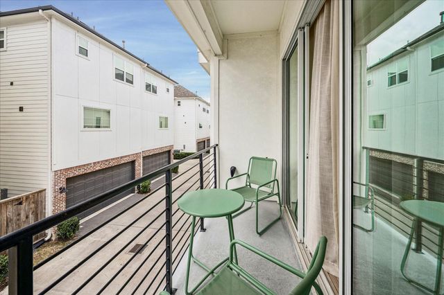 4919 Avenue J, Houston, TX 77011