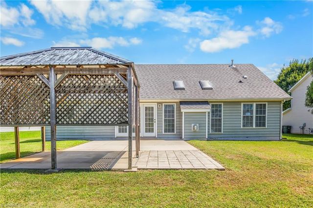 210 Silver Creek Trail, Kernersville, NC 27284