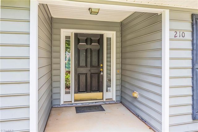 210 Silver Creek Trail, Kernersville, NC 27284