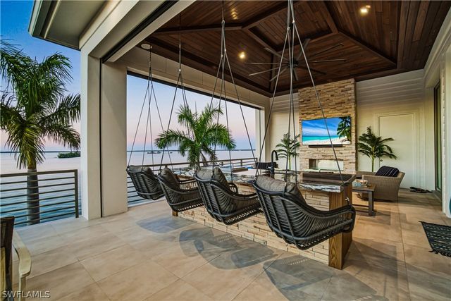 55 Fairview BLVD, Fort Myers Beach, FL 33931