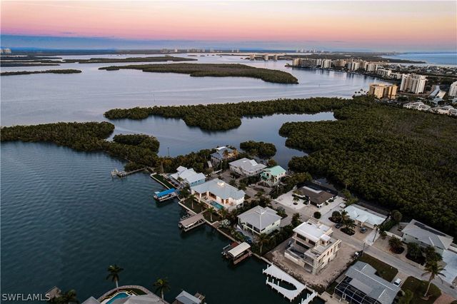 55 Fairview BLVD, Fort Myers Beach, FL 33931