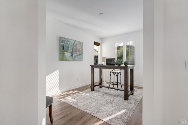 1601 Rose Clover St, Santa Rosa, CA 95403