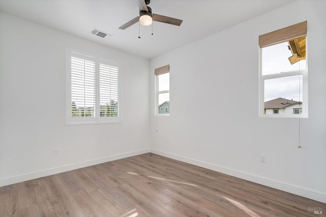 1601 Rose Clover St, Santa Rosa, CA 95403