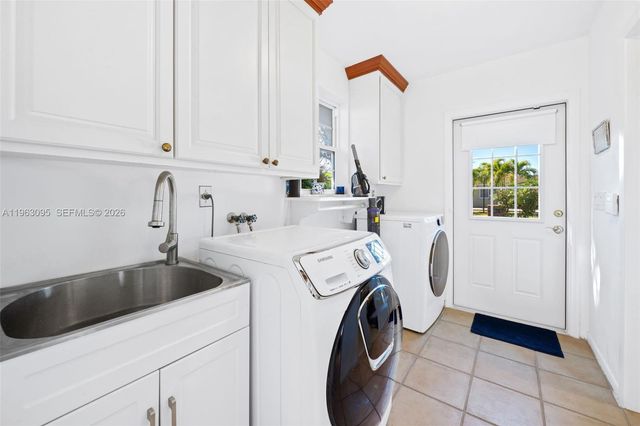 9980 SW 128th St 9980, Miami, FL 33176