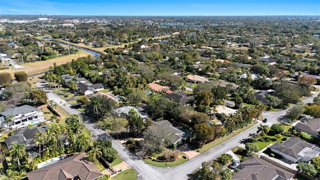 9980 SW 128th St 9980, Miami, FL 33176