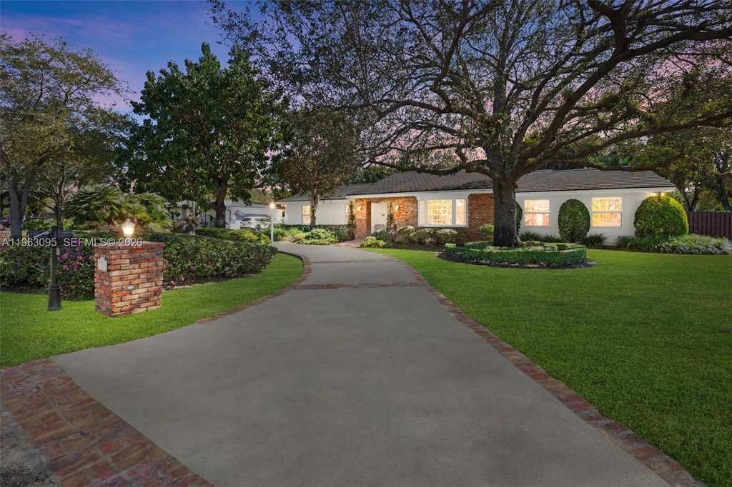 9980 SW 128th St 9980, Miami, FL 33176