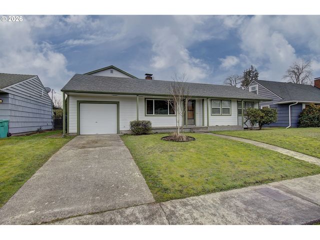 9234 Se SALMON St, Portland, OR 97216
