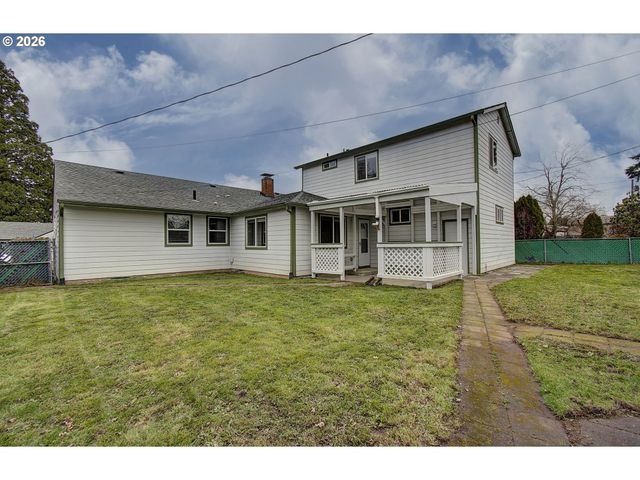 9234 Se SALMON St, Portland, OR 97216