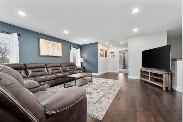 710 Mt Nemo Avenue, Eau Claire, WI 54703