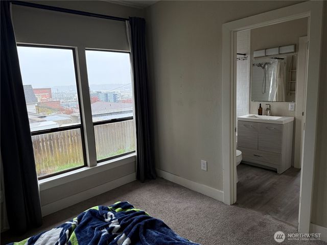 2815 S D Street, Tacoma, WA 98402