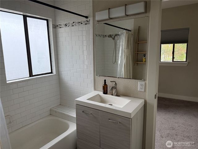 2815 S D Street, Tacoma, WA 98402