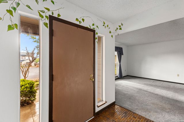 13207 De La Vista, San Antonio, TX 78233