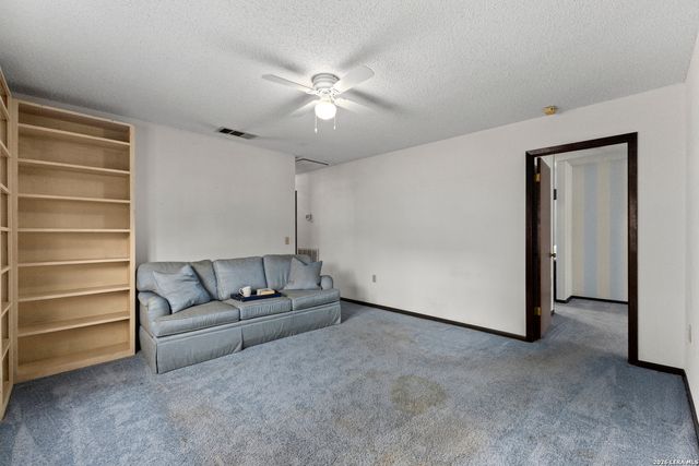 13207 De La Vista, San Antonio, TX 78233