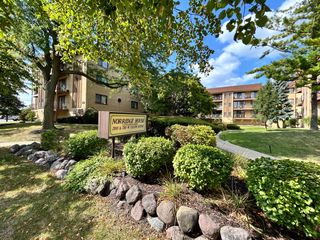 7110 W Cullom Avenue 111, Norridge, IL 60706