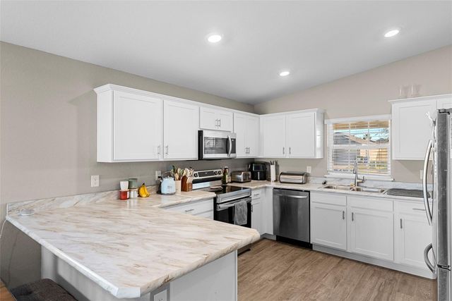 113 EAGLE SUMMIT DRIVE, Ruskin, FL 33570